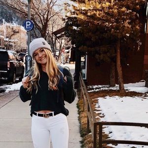 Meet your Posher, Cami